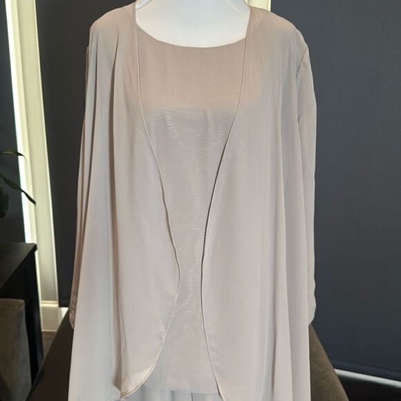 Women’s Gray Chiffon 3 Piece Formal Mother of the Bride Pants Suit Size 16 NEW - Picture 3 of 15